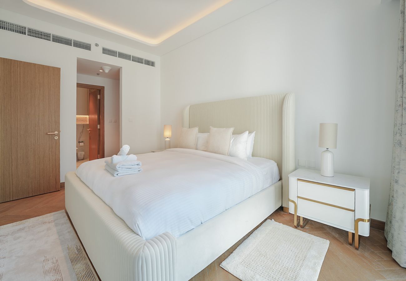 Apartment in Dubai - EasyGo - Contemporary 2 Bedroom Apartment with Balcony in Meydan