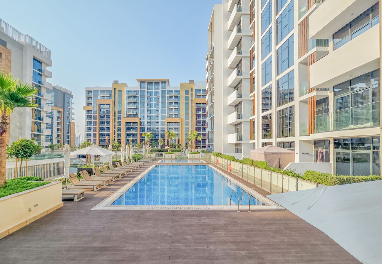 Apartment in Dubai - EasyGo - Contemporary 2 Bedroom Apartment with Balcony in Meydan