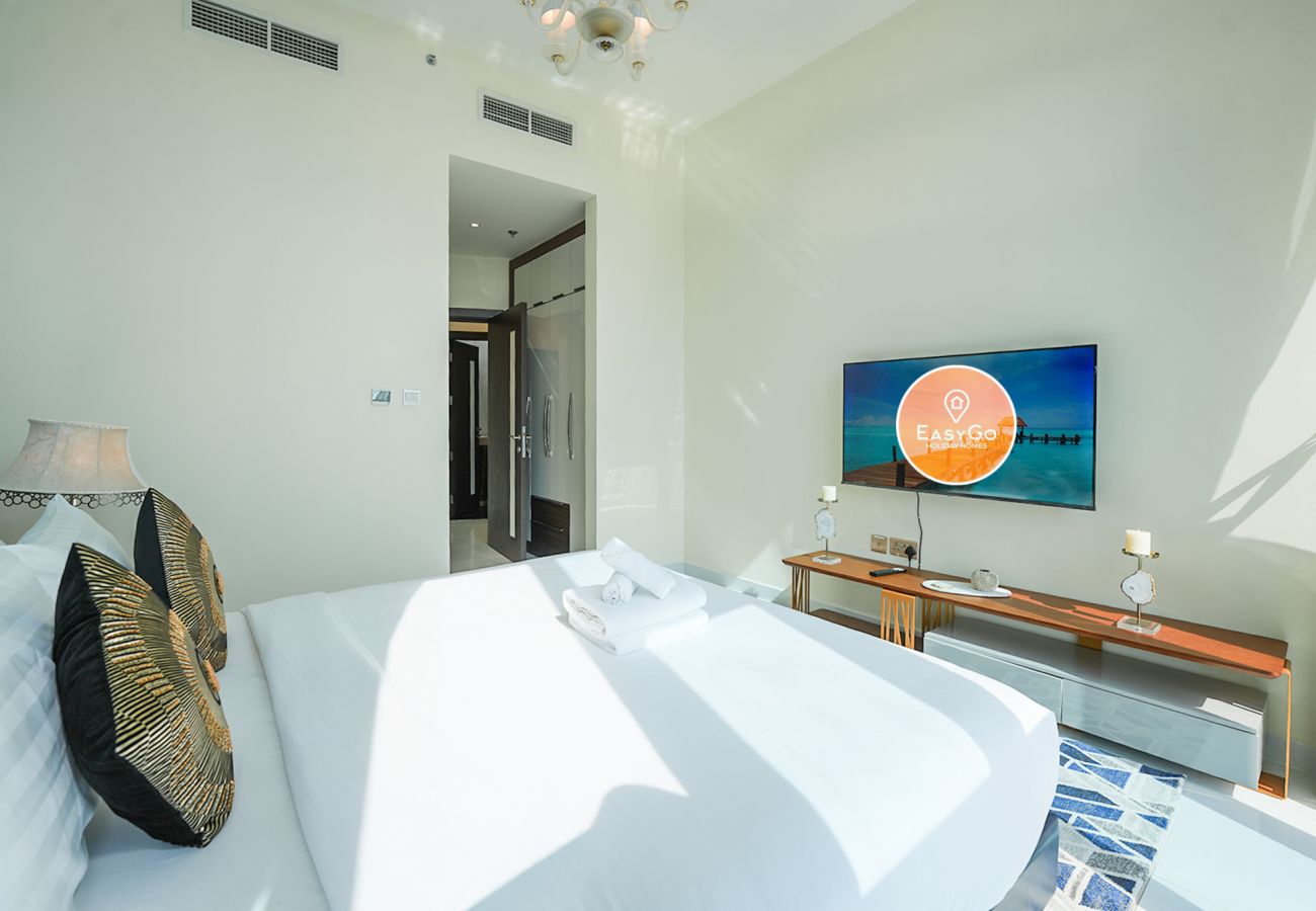 Apartment in Dubai - EasyGo - Elegant 2 Bedroom near Miracle Garden