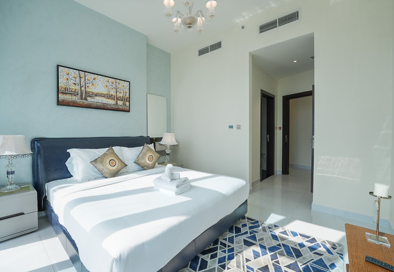 Apartment in Dubai - EasyGo - Elegant 2 Bedroom near Miracle Garden