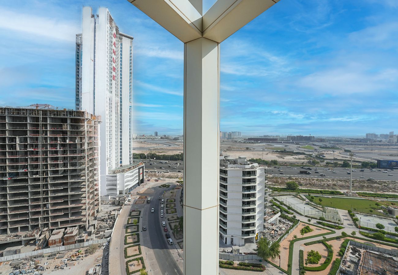 Apartment in Dubai - EasyGo - Elegant 2 Bedroom near Miracle Garden
