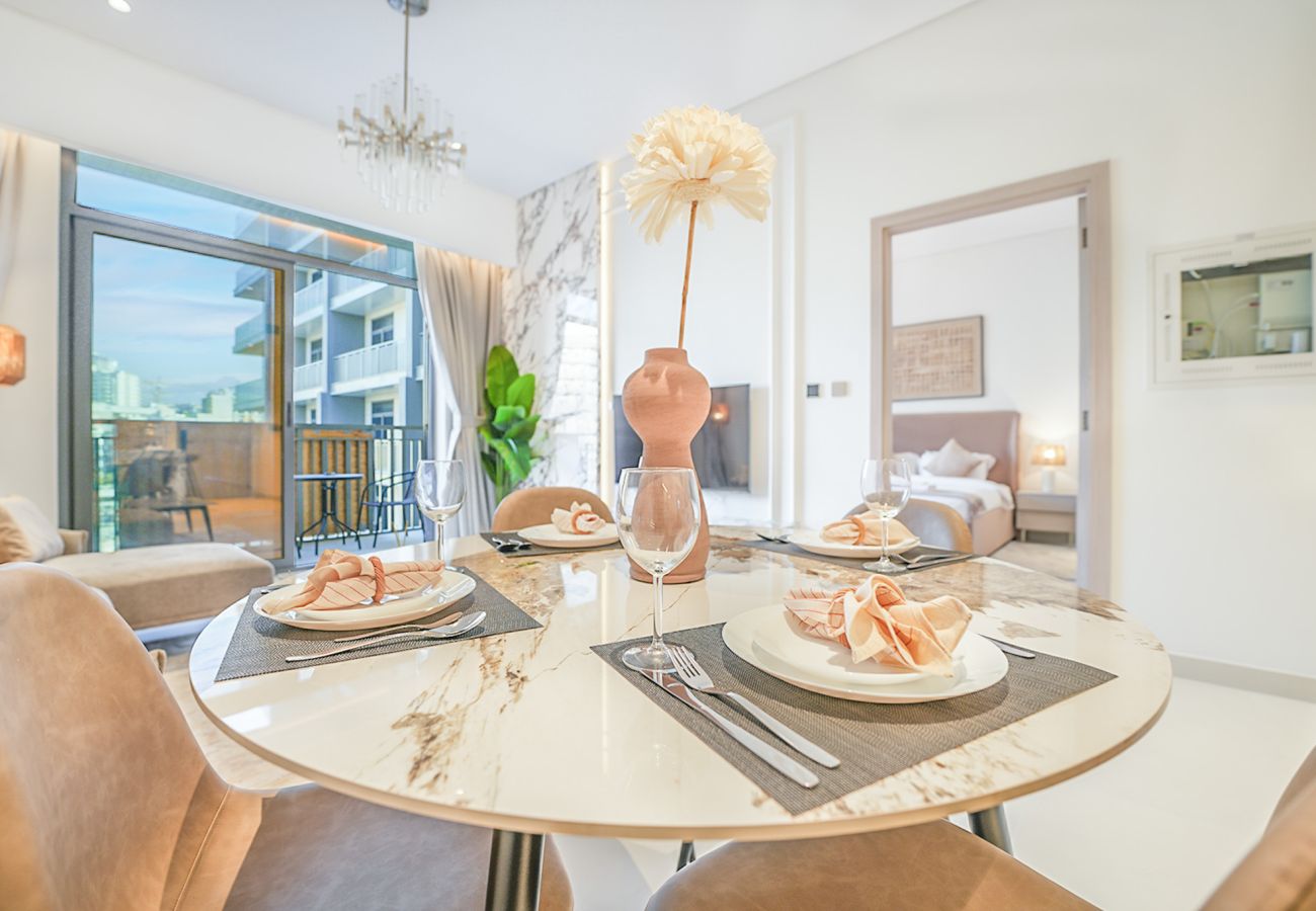 Apartment in Dubai - EasyGo - Modern 1BR with Balcony & Amenities in Arjan