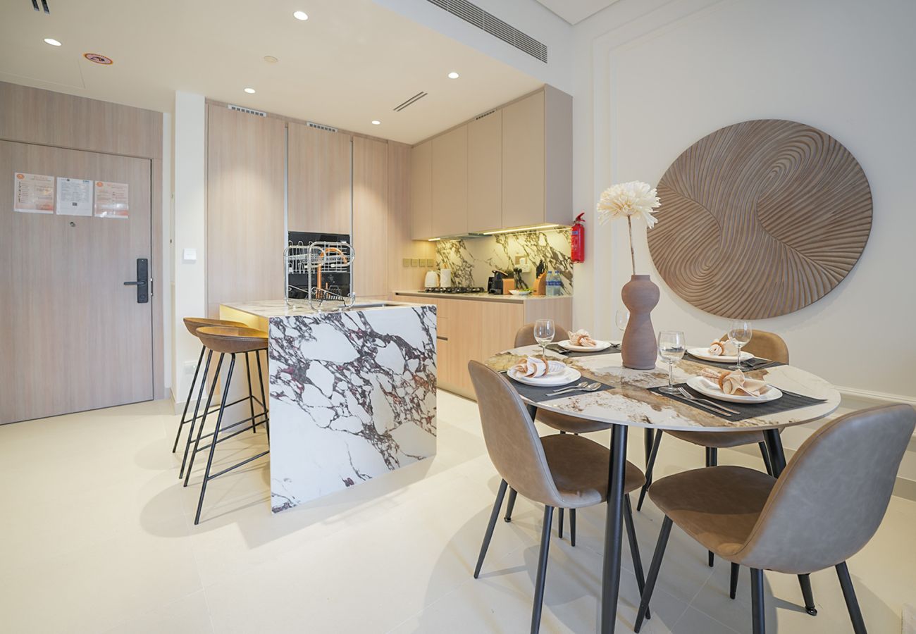 Apartment in Dubai - EasyGo - Modern 1BR with Balcony & Amenities in Arjan