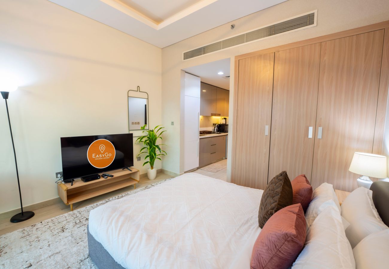 Studio in Dubai - EasyGo – Stylish Studio with Dubai Skyline View