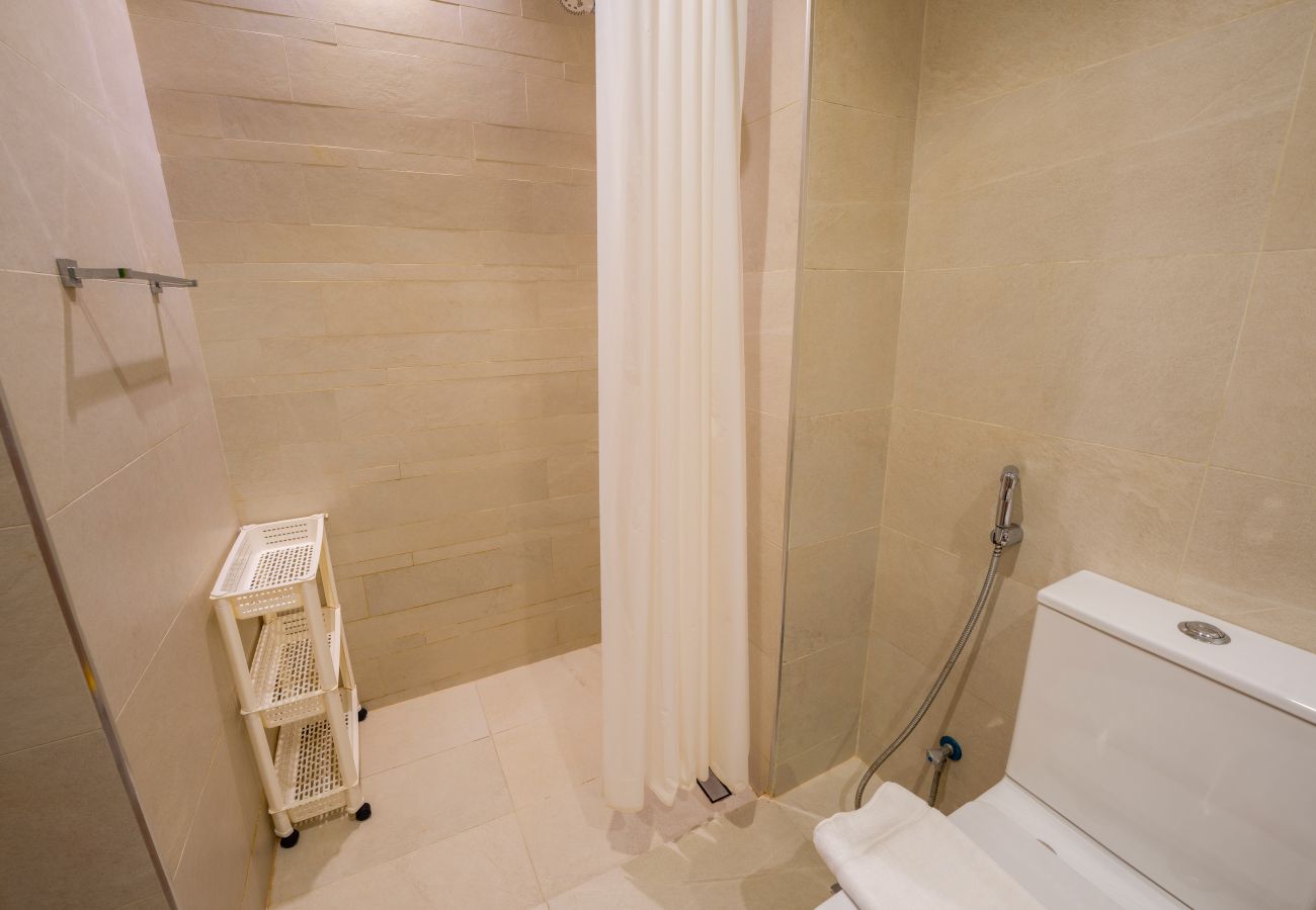 Studio in Dubai - EasyGo – Stylish Studio with Dubai Skyline View