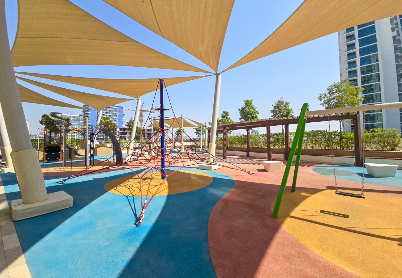 Studio in Dubai - EasyGo – Stylish Studio with Dubai Skyline View