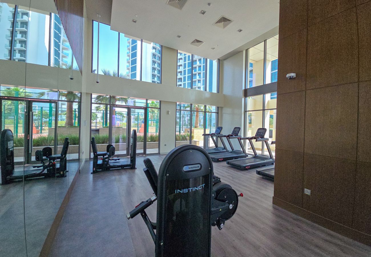 Studio in Dubai - EasyGo – Stylish Studio with Dubai Skyline View