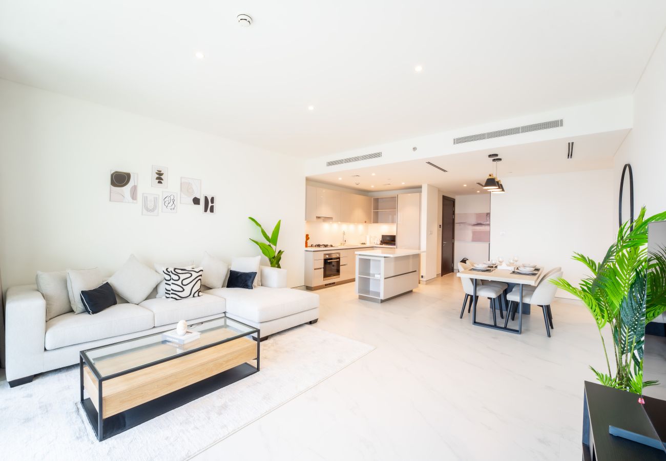 Apartment in Dubai - EasyGo - Stylish 2BR w/ City View in Sobha Creek