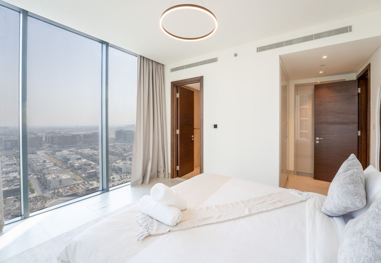 Apartment in Dubai - EasyGo - Stylish 2BR w/ City View in Sobha Creek