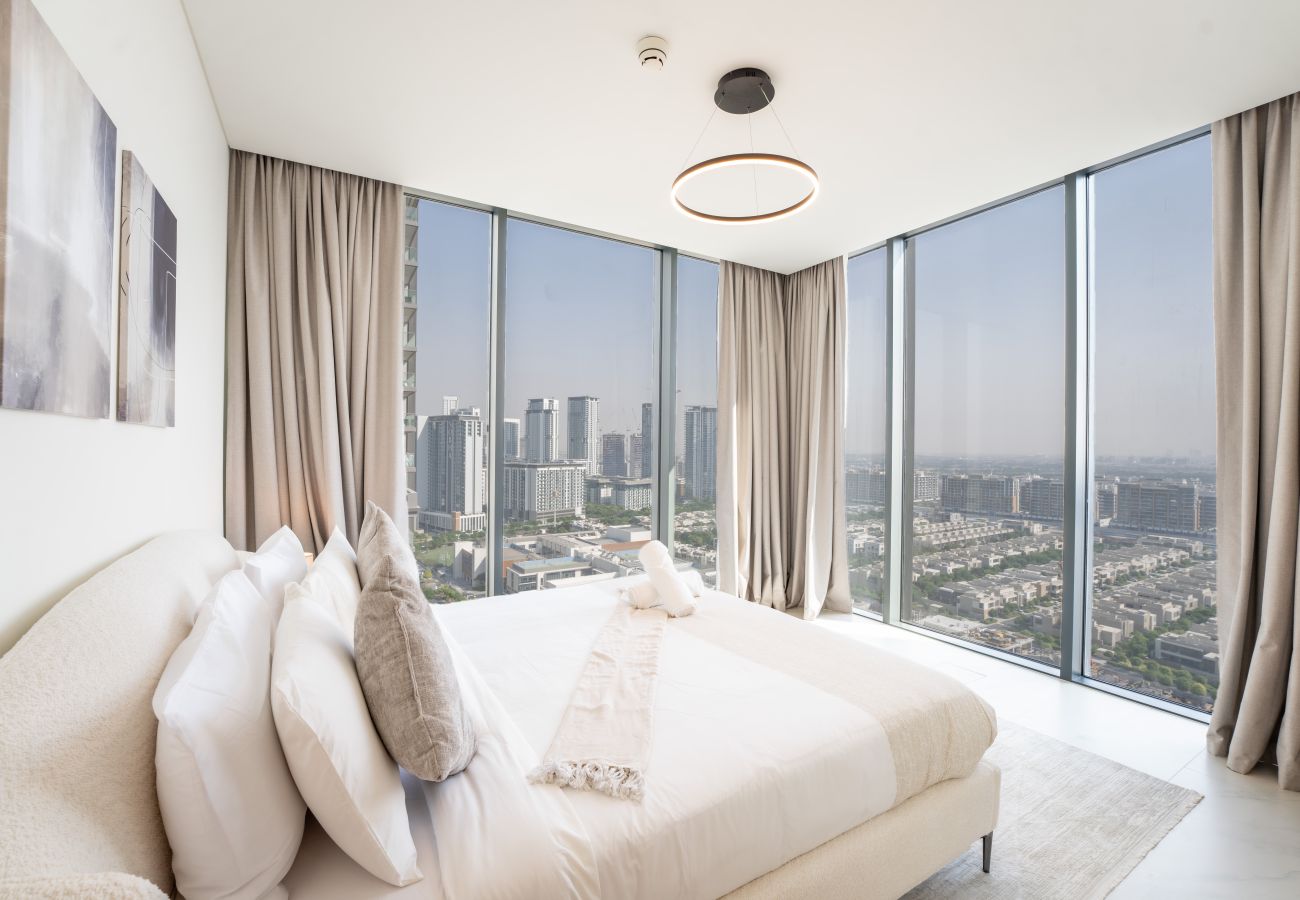 Apartment in Dubai - EasyGo - Stylish 2BR w/ City View in Sobha Creek