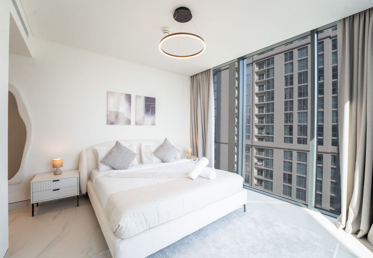 Apartment in Dubai - EasyGo - Stylish 2BR w/ City View in Sobha Creek