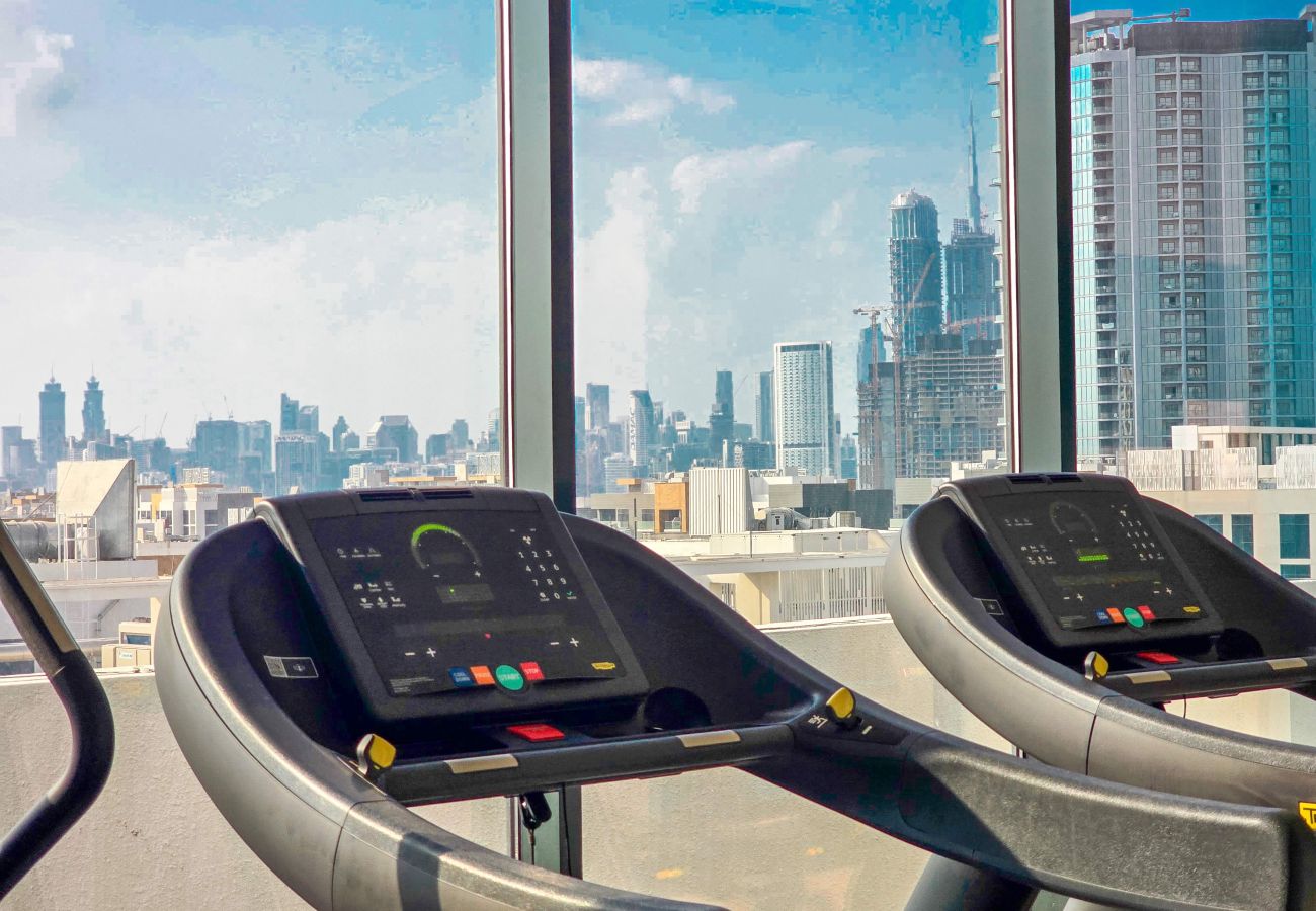 Apartment in Dubai - EasyGo – Elegant 1-Bedroom Apartment with Balcony