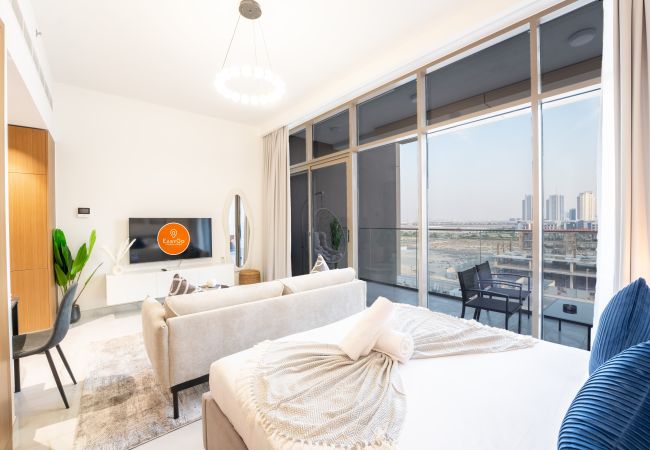Studio in Dubai - EasyGo – Chic Studio Escape in Dubai Sports City