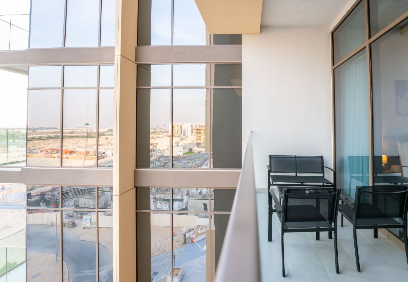 Studio in Dubai - EasyGo – Chic Studio Escape in Dubai Sports City