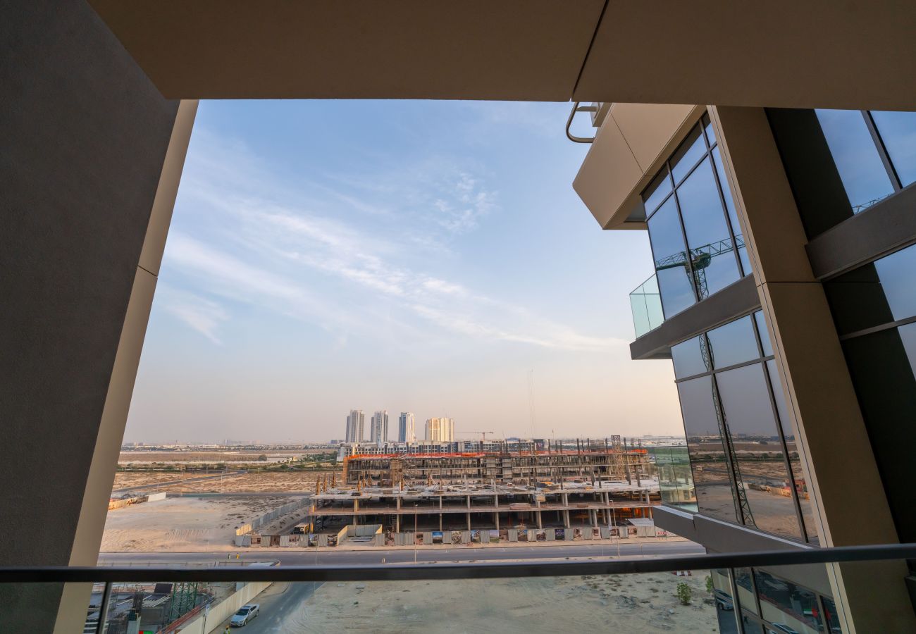 Studio in Dubai - EasyGo – Chic Studio Escape in Dubai Sports City