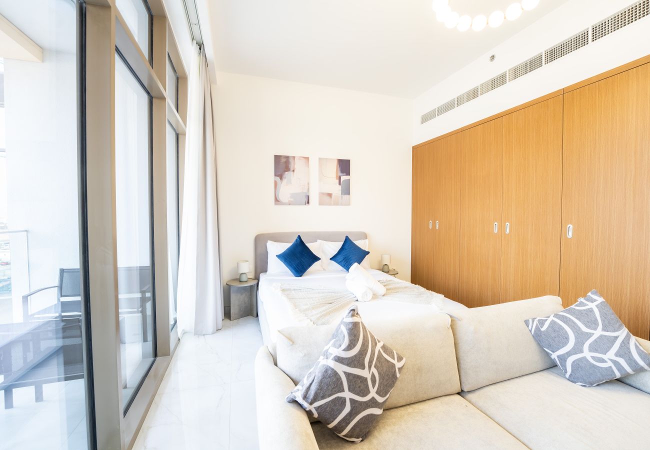 Studio in Dubai - EasyGo – Chic Studio Escape in Dubai Sports City