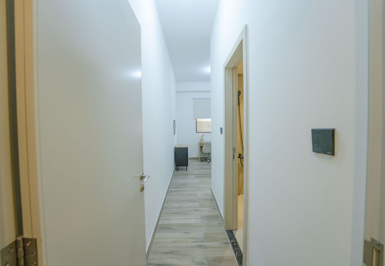 Apartment in Dubai - EasyGo - Luxury 3BR+M with Dubai Eye View, JBR