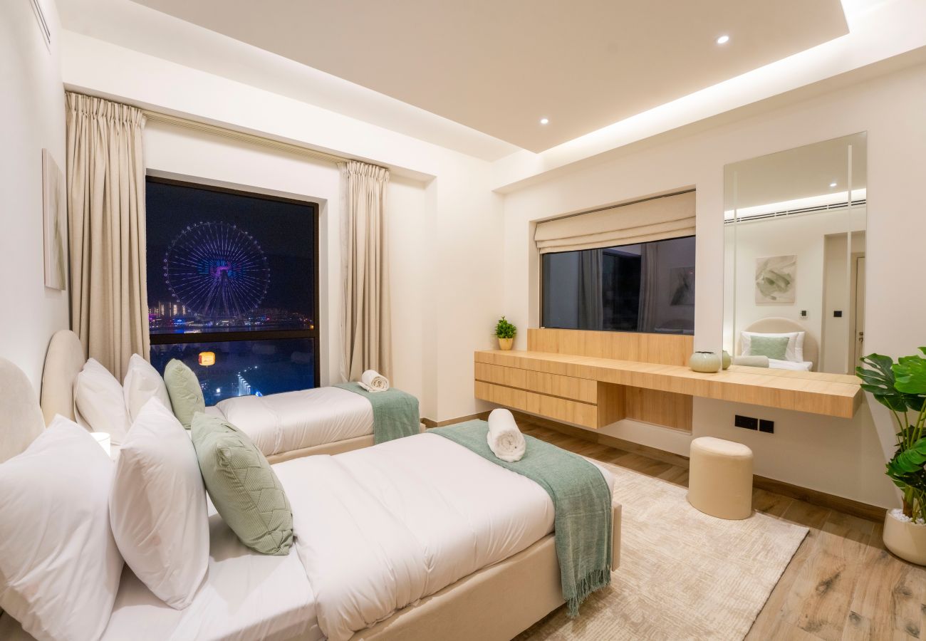 Apartment in Dubai - EasyGo - Luxury 3BR+M with Dubai Eye View, JBR
