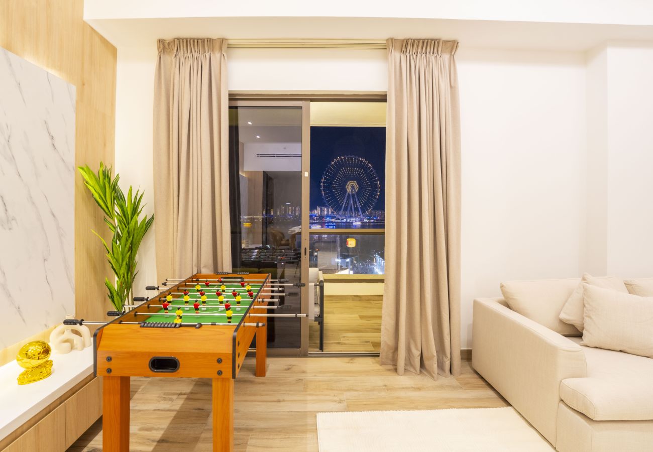Apartment in Dubai - EasyGo - Luxury 3BR+M with Dubai Eye View, JBR
