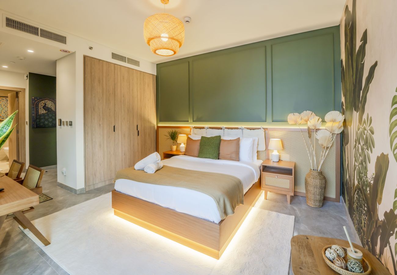 Studio in Dubai - EasyGo – Tropical Chic Studio in Business Bay