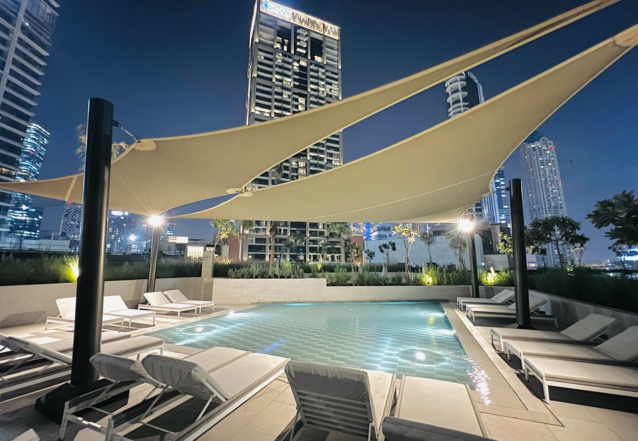 Studio in Dubai - EasyGo – Tropical Chic Studio in Business Bay