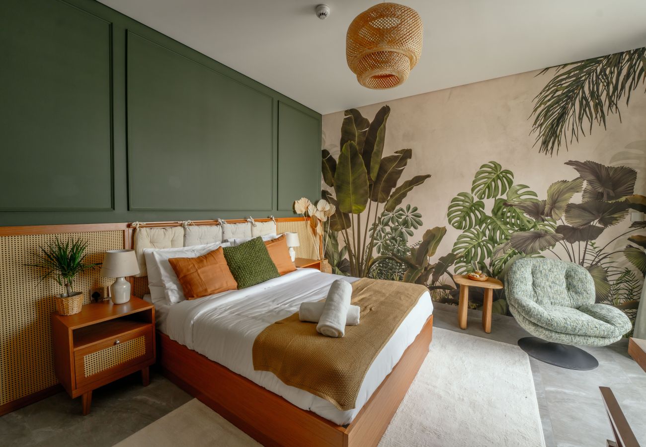 Studio in Dubai - EasyGo – Tropical Chic Studio in Business Bay