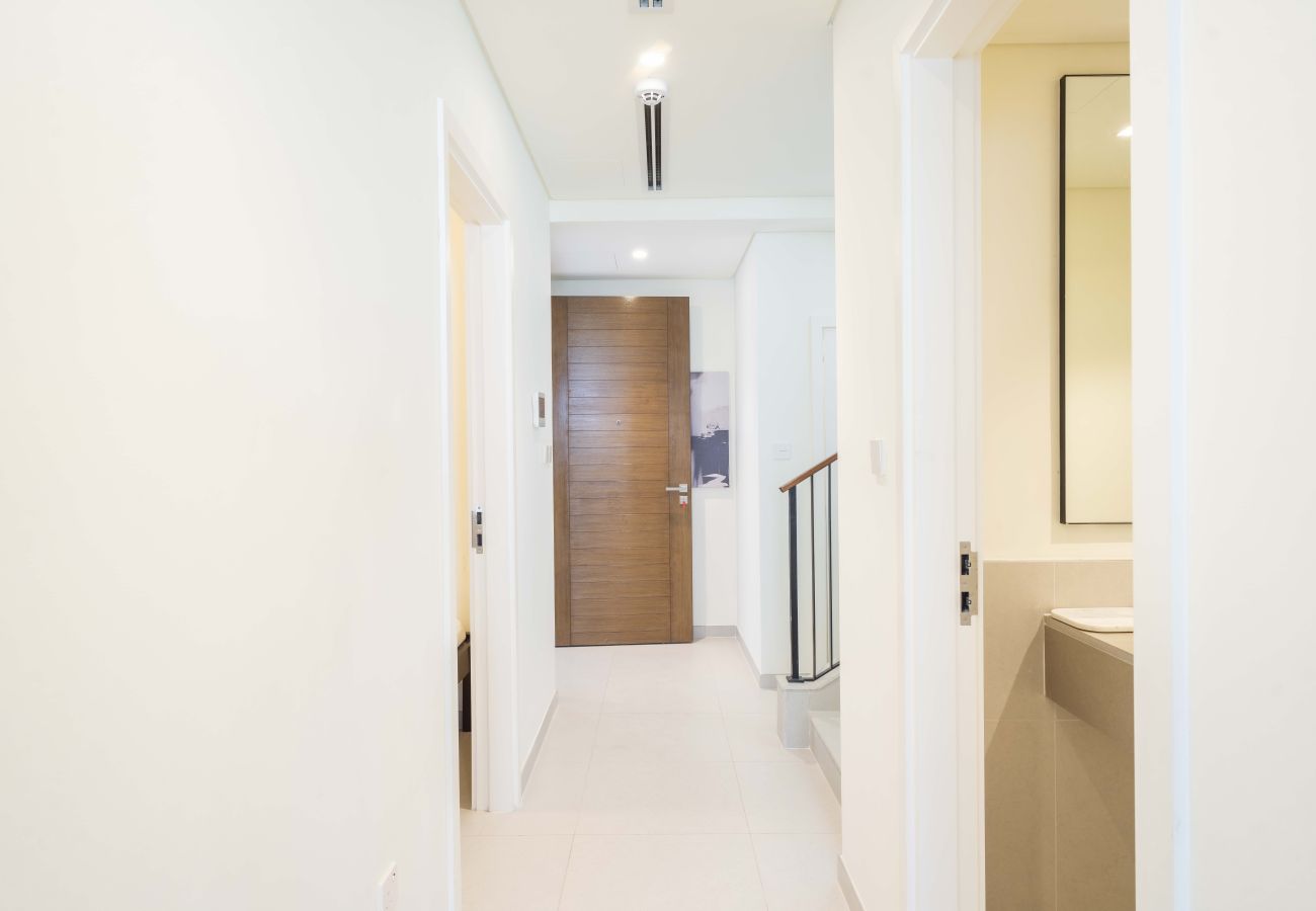 Terraced House in Dubai - EasyGo – Premium Family Experience | 3BR Townhouse