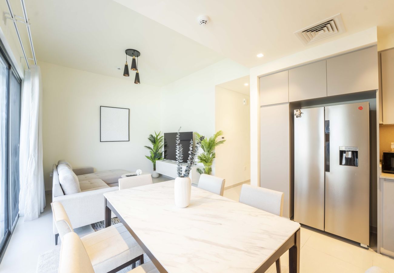 Terraced House in Dubai - EasyGo – Premium Family Experience | 3BR Townhouse