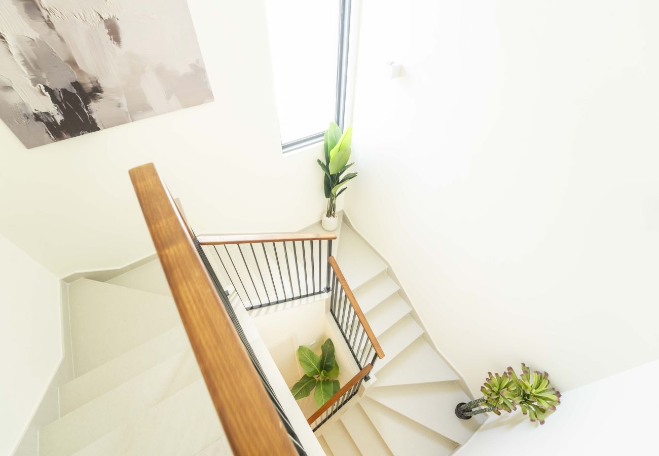 Terraced House in Dubai - EasyGo – Premium Family Experience | 3BR Townhouse