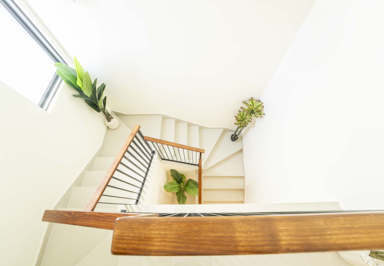 Terraced House in Dubai - EasyGo – Premium Family Experience | 3BR Townhouse