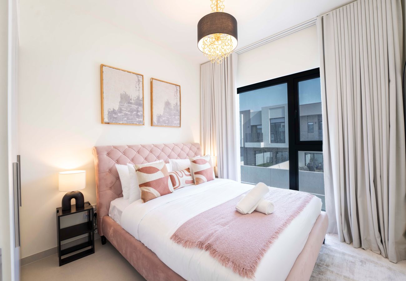 Terraced House in Dubai - EasyGo – Premium Family Experience | 3BR Townhouse