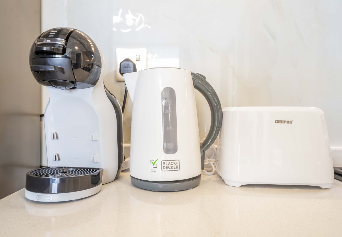 Apartment in Dubai - Skyz by Danube – Modern 1BR Apartment with Stylish Interiors