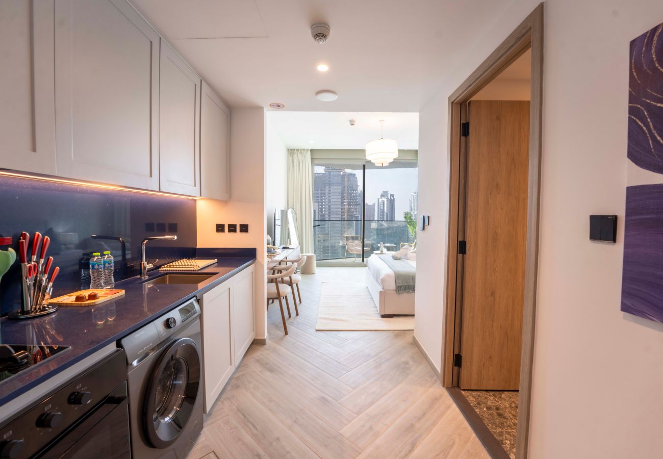 Studio in Dubai - EasyGo - Chic high floor Studio with Burj View