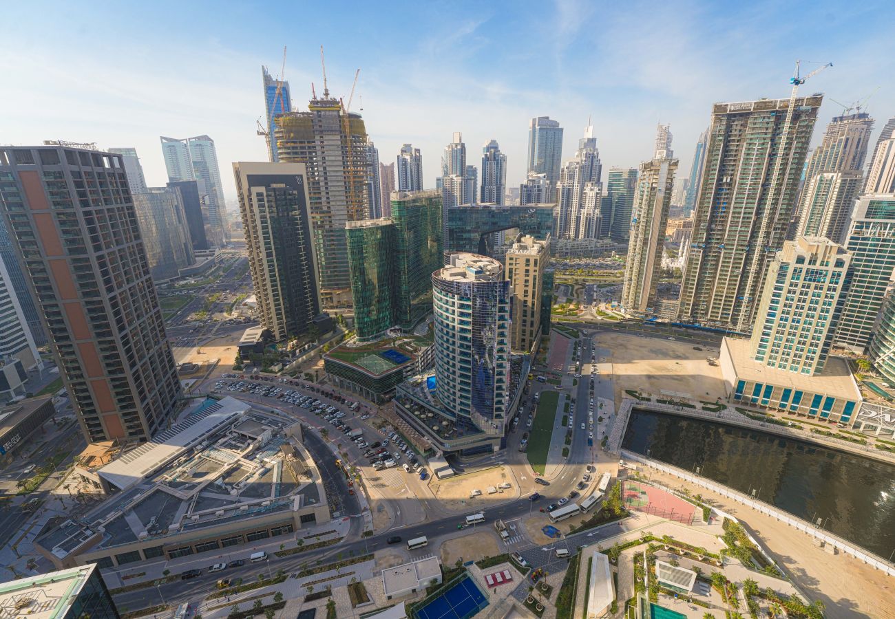 Studio in Dubai - EasyGo - Chic high floor Studio with Burj View