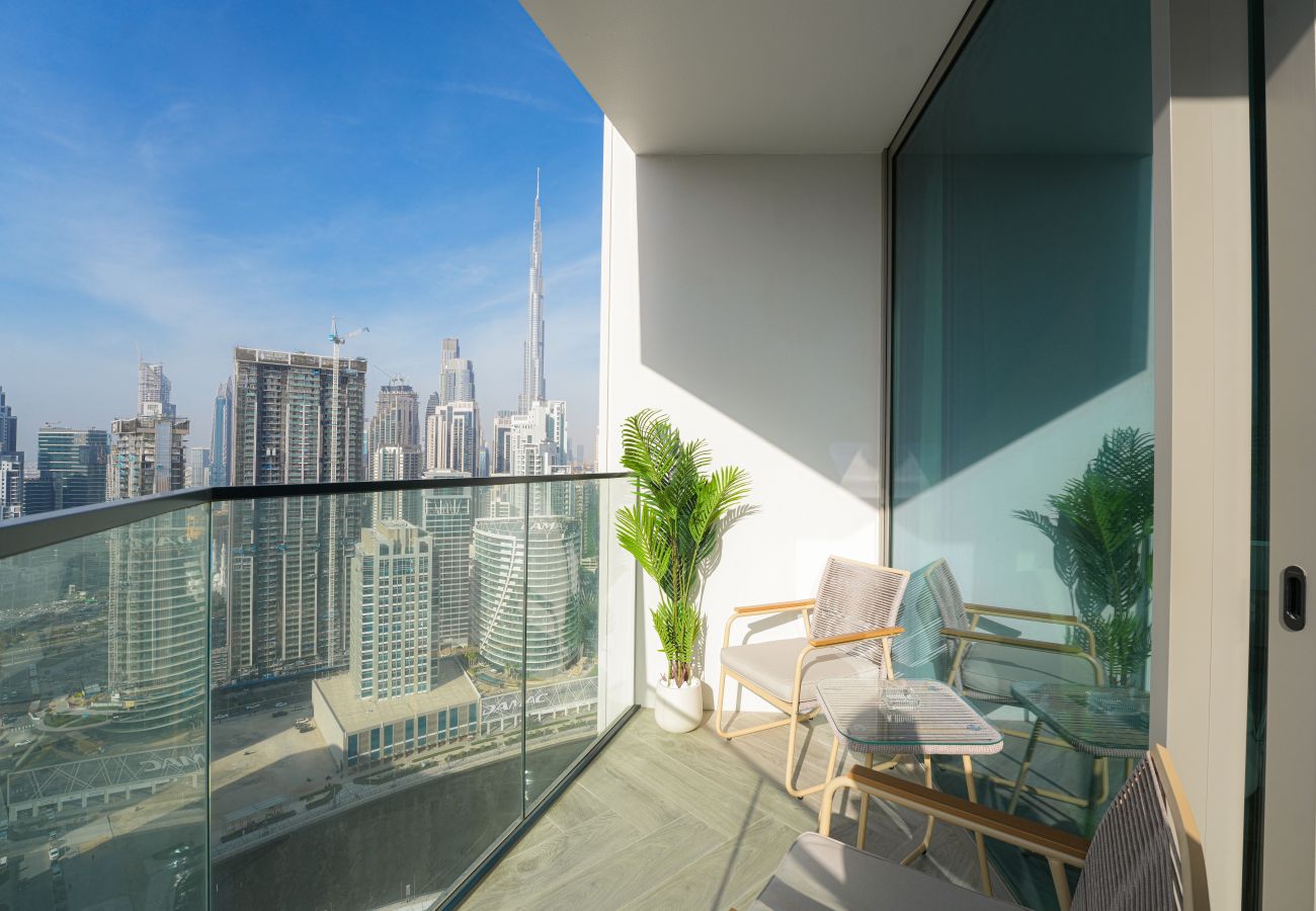 Studio in Dubai - EasyGo - Chic high floor Studio with Burj View