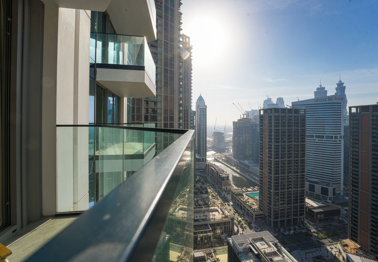 Studio in Dubai - EasyGo - Chic high floor Studio with Burj View